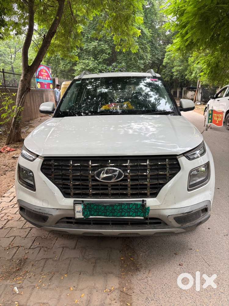 Hyundai Venue Petrol Good Condition