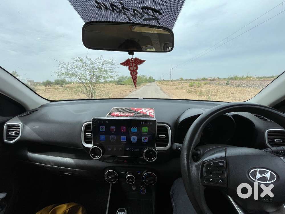 Hyundai Venue 2021 Diesel Well Maintained