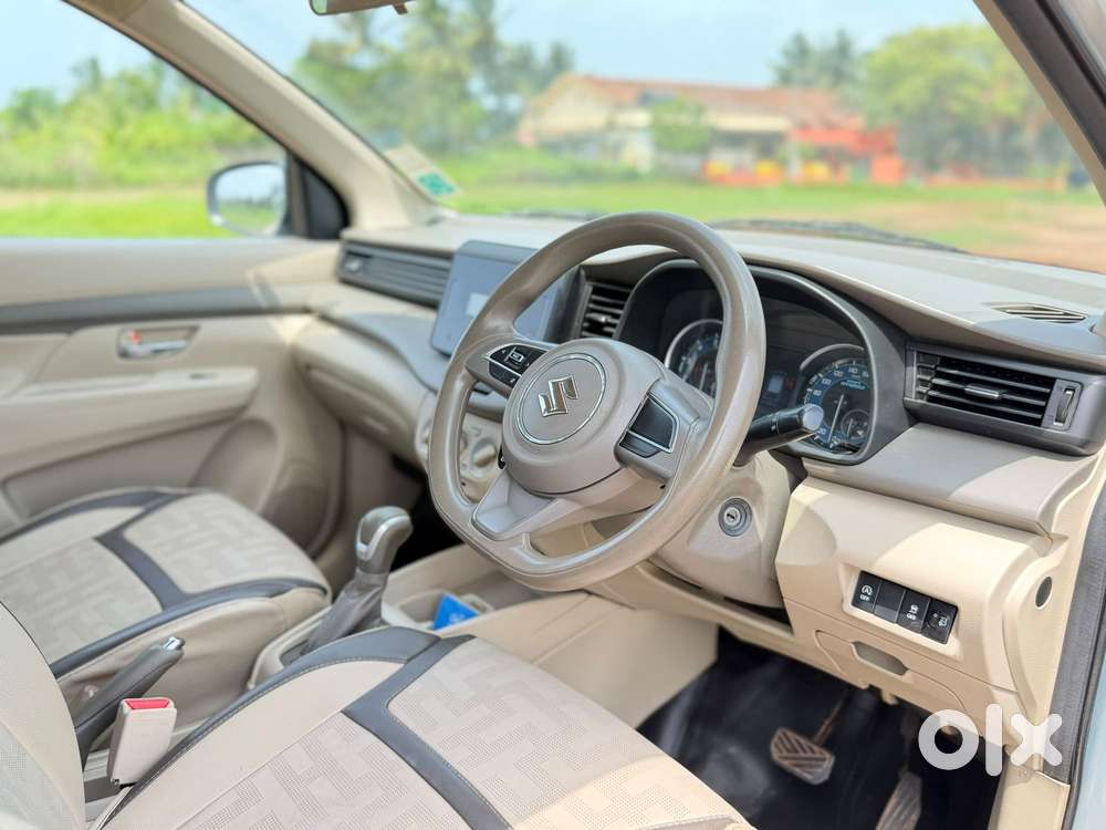 Maruti Suzuki Ertiga Vxi At Petrol, 2022, Petrol