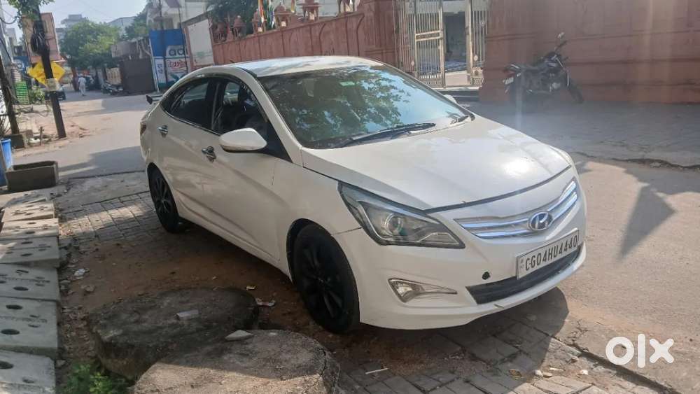 Hyundai Verna Fluidic 1.6 Vtvt Sx, 2015, Petrol