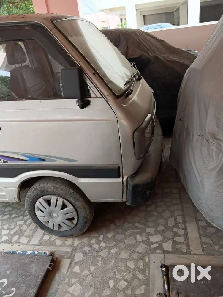 Maruti Suzuki Omni 2010