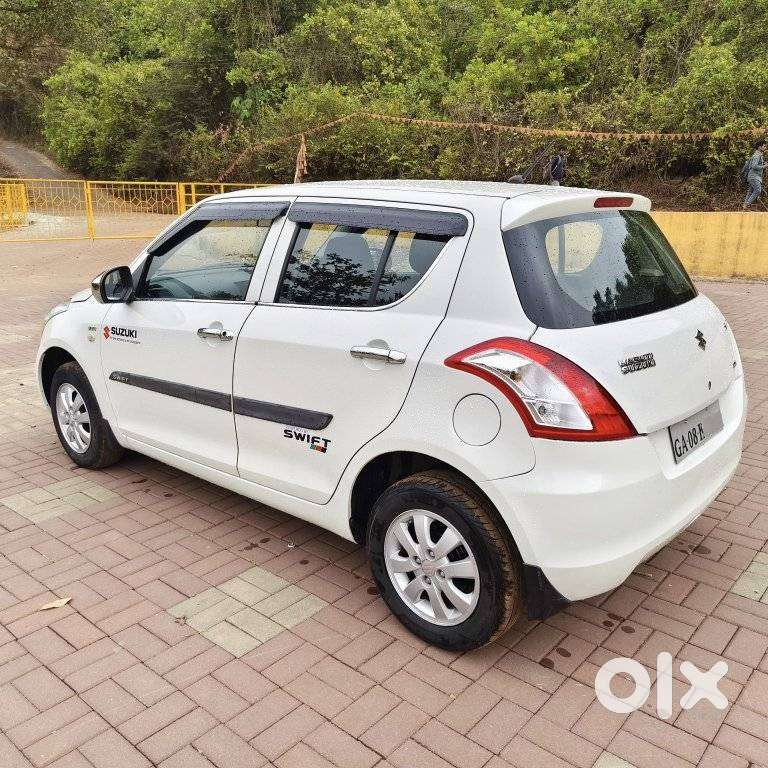 Maruti Suzuki Swift 1.2 Lxi (o), 2012, Petrol