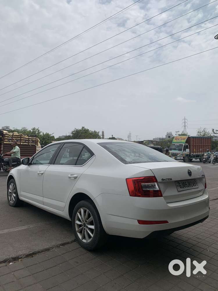 Skoda Octavia Elegance 2.0 Tdi At, 2014, Diesel