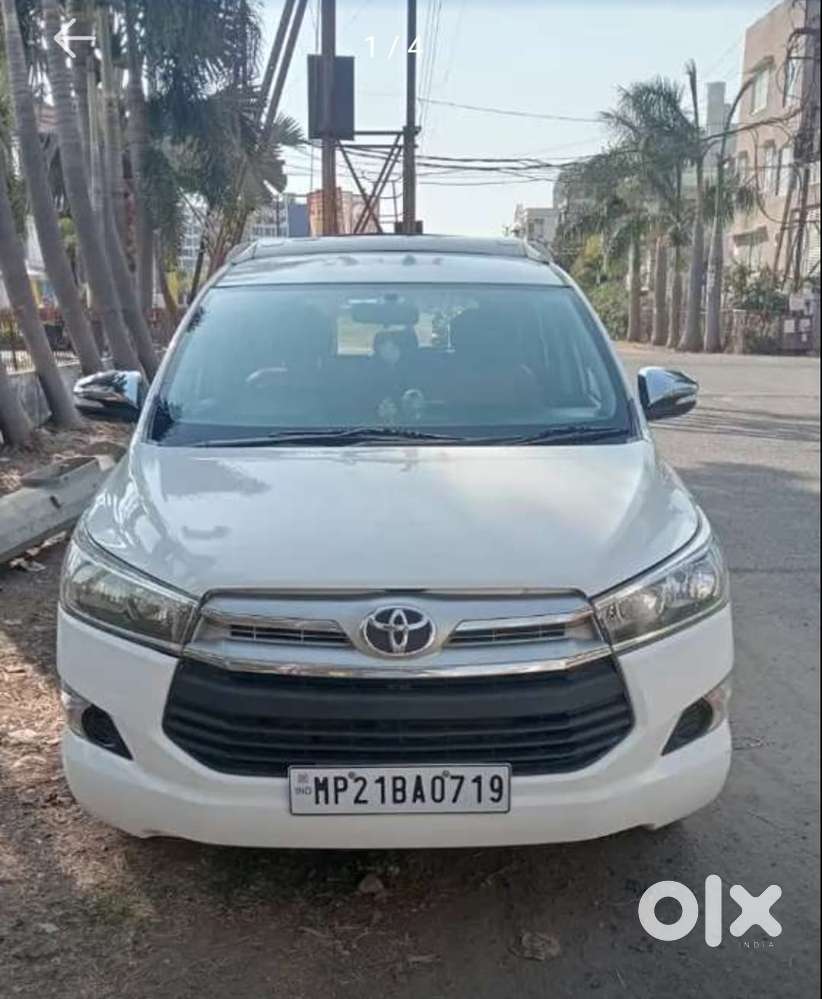 Toyota Innova Crysta 2.4 G Mt 8s, 2016, Diesel