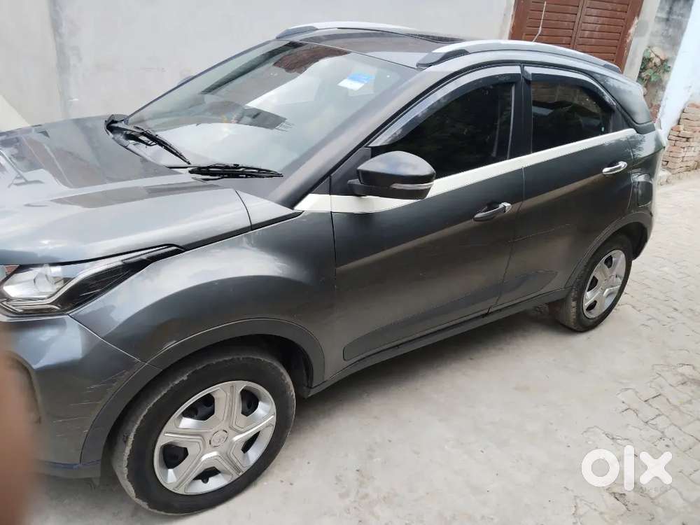 Tata Nexon 1.2 Revotron 2022 Manual Petrol