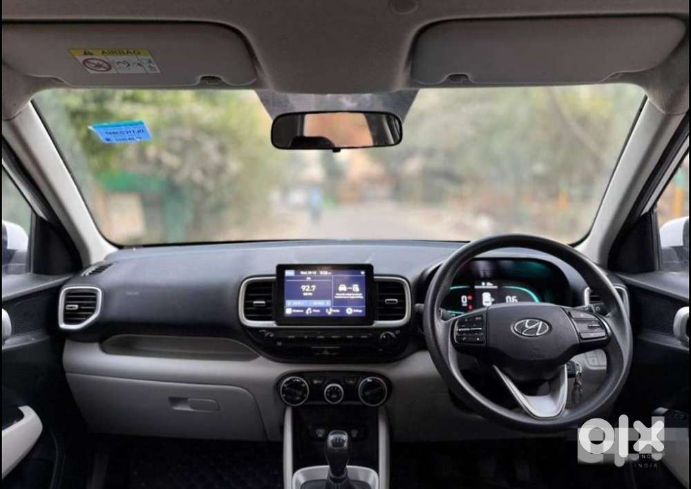 Hyundai Venue 1.2 S Plus, 2023, Petrol