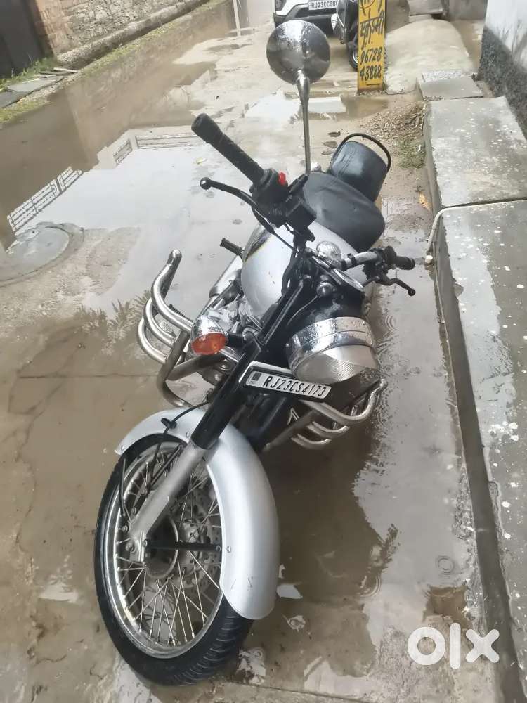 Royal Enfield Classic 2017