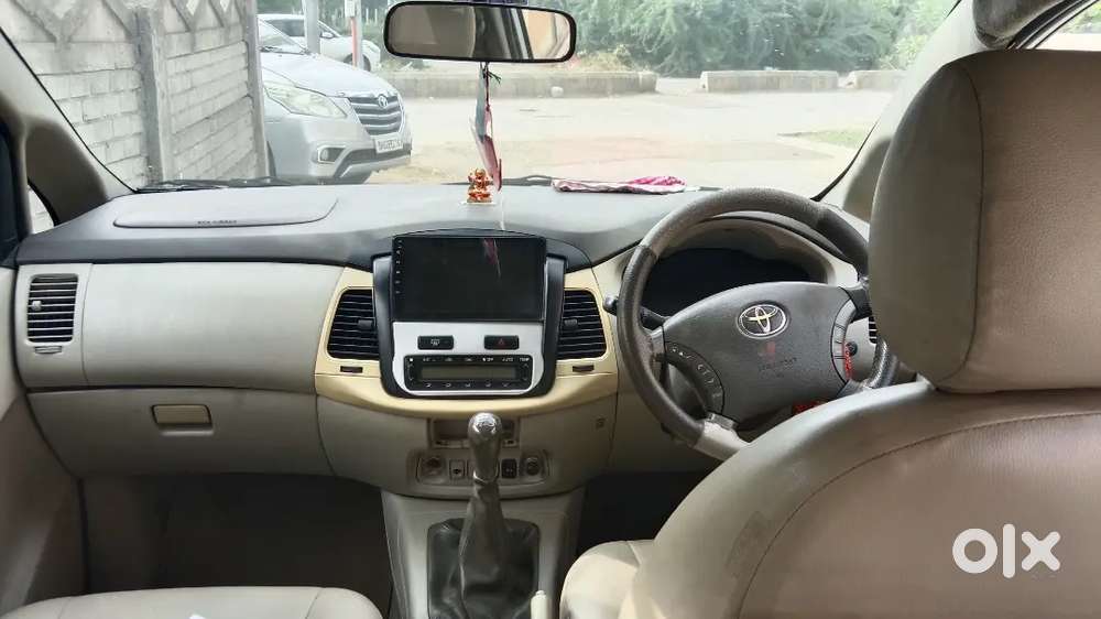 Toyota Innova 2.5 Vx 2012