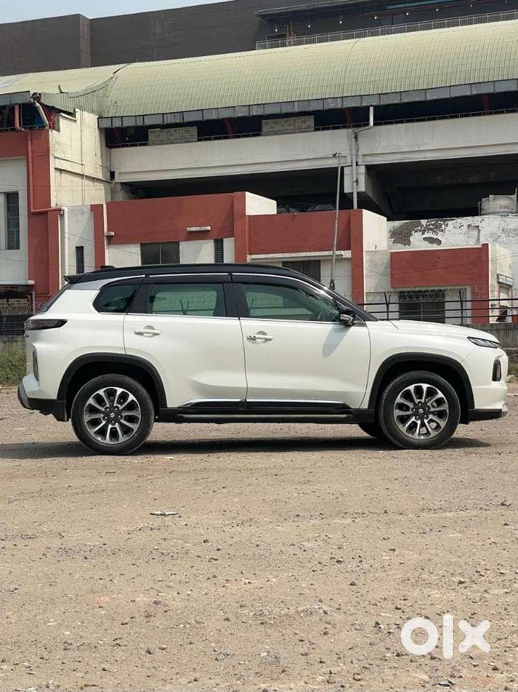 Maruti Suzuki Grand Vitara 1.5 Alpha Smart Hybrid Dual Tone At, 2022..