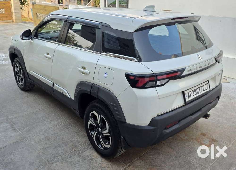 Maruti Suzuki Brezza 1.5 Vxi Smart Hybrid, 2022, Petrol