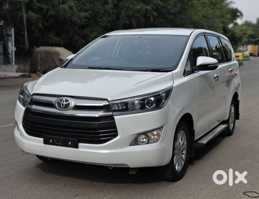 Toyota Innova Crysta 2.4 V, 2017, Diesel