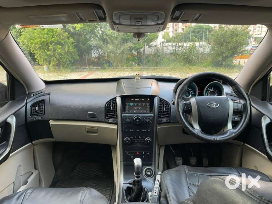 Mahindra Xuv500 W9, 2018