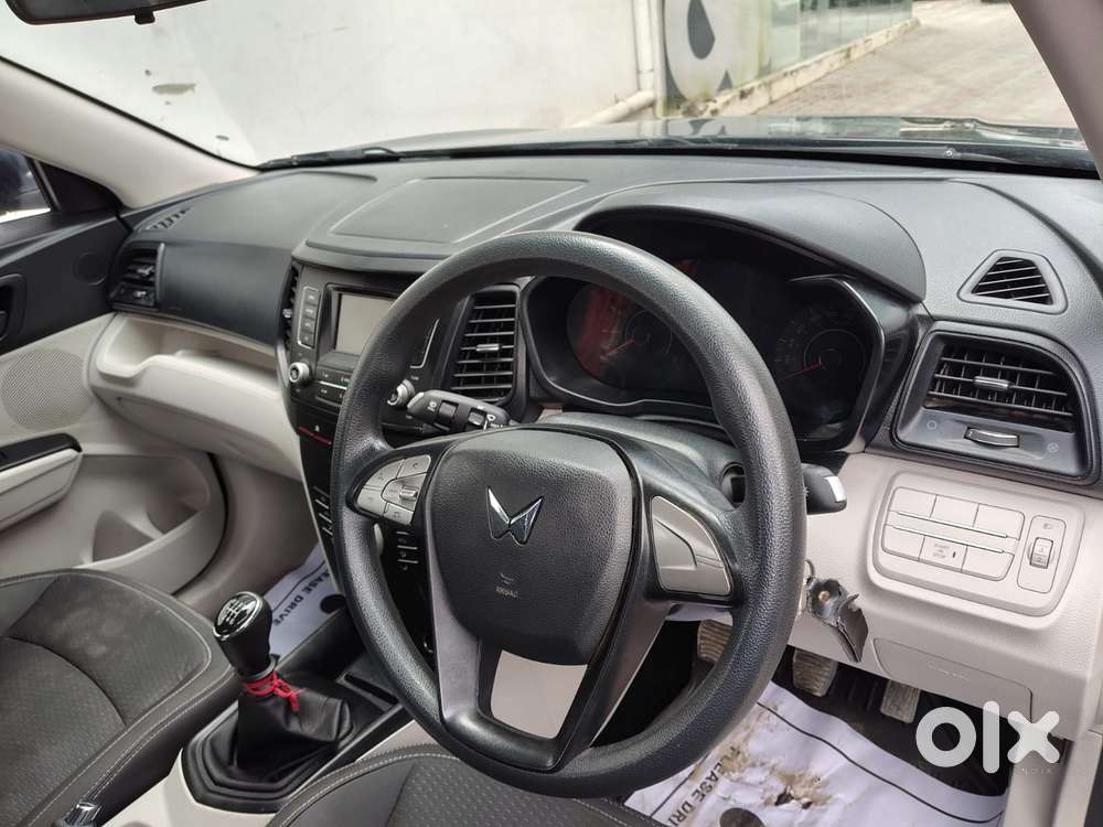Mahindra Xuv300 W6, 2023, Petrol