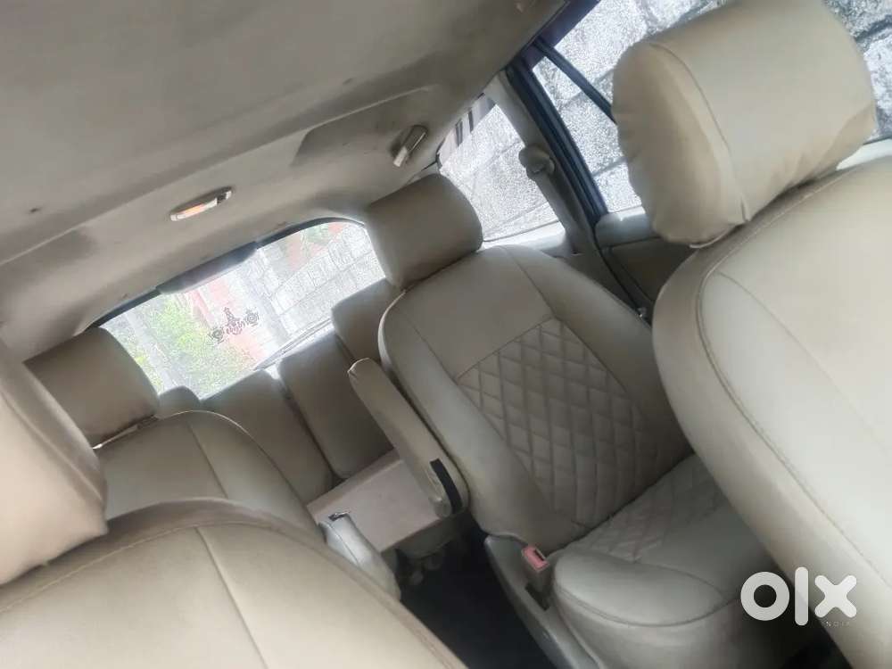 Toyota Innova 2011 Diesel 7 Str