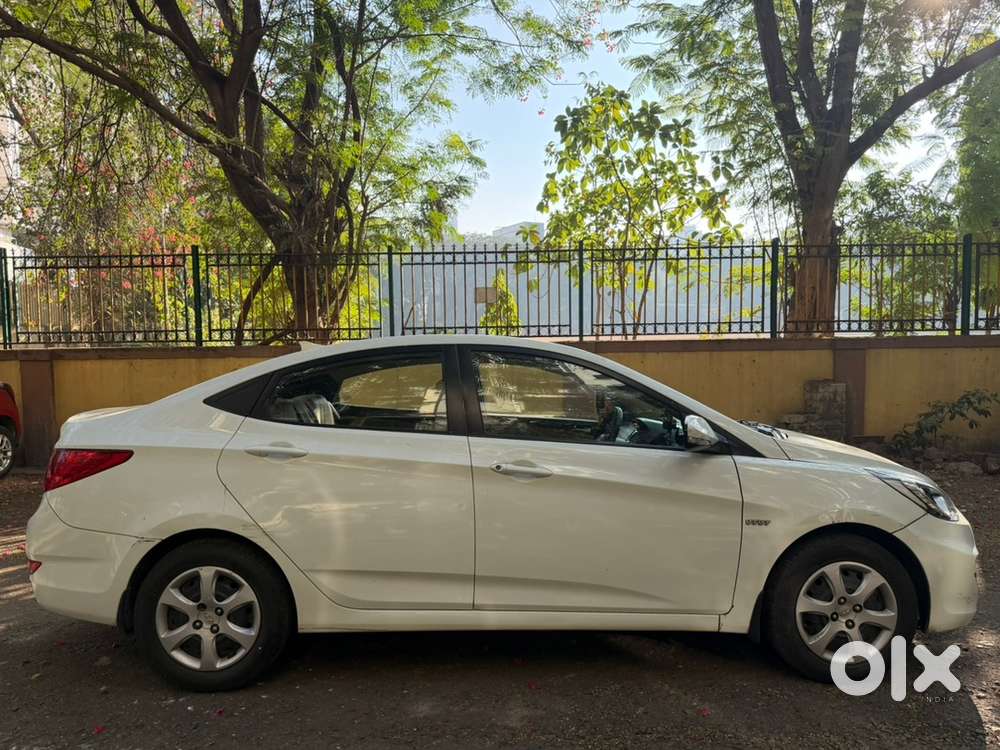 Hyundai Verna Fluidic Petrol 1.6 Vtvt Sx (2012)