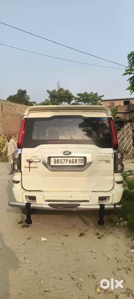 Mahindra Scorpio Modal 4/11/ 2015 Diesel 100000 Km Driven
