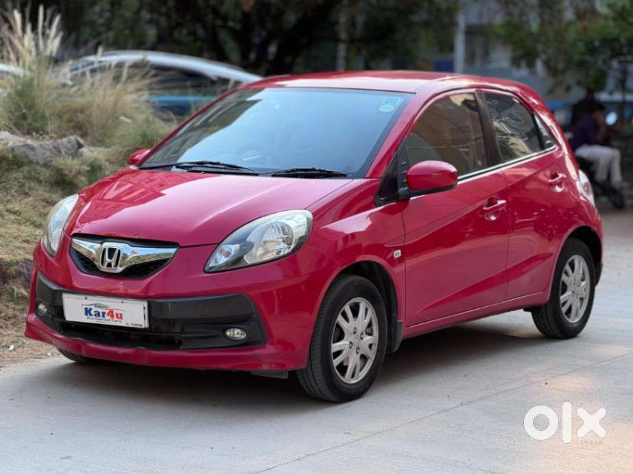 Honda Brio V Automatic, 2013, Petrol