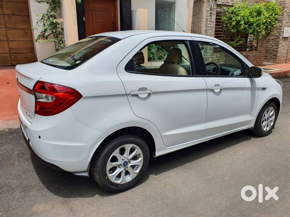 Ford Figo Aspire Titanium Plus At Petrol, 2015, Petrol