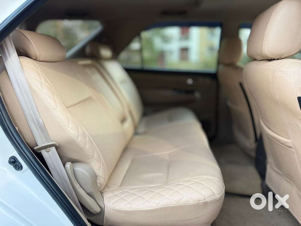 Toyota Fortuner 2011-2016 4x2 Manual, 2013, Diesel