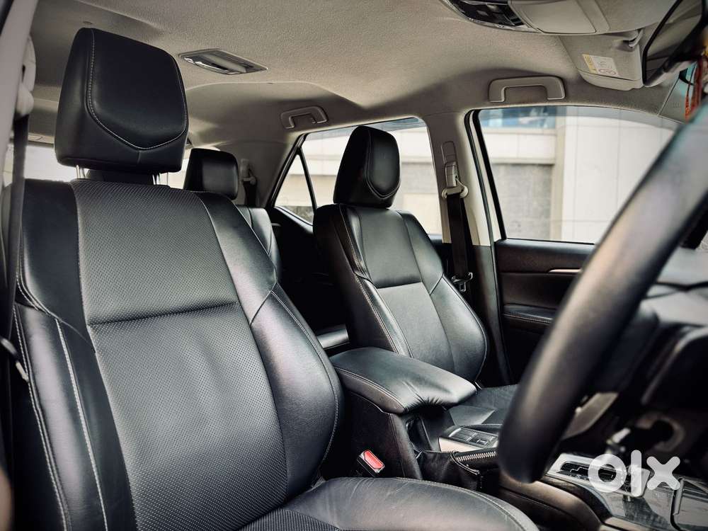 Toyota Fortuner 4x2 At 2.7 Petrol, 2022, Petrol