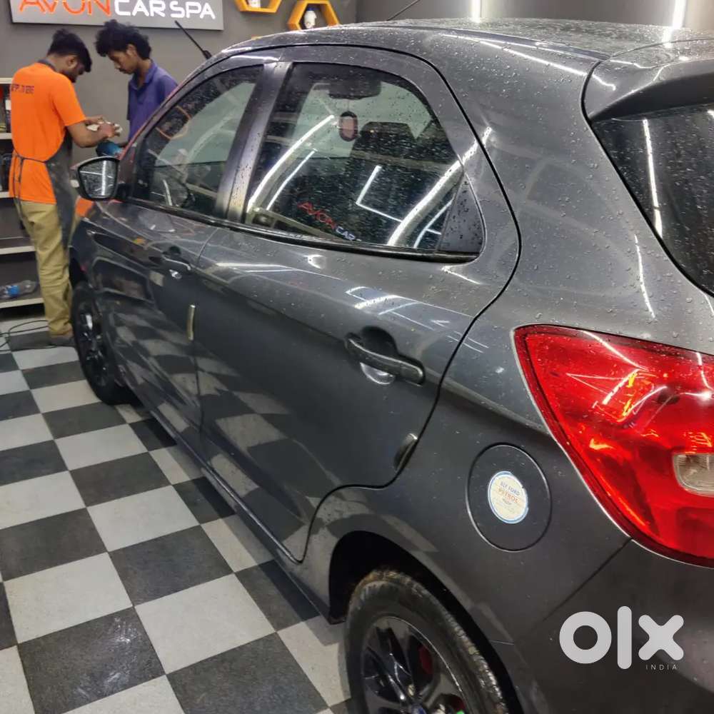 Ford Figo 1.2 Titanium Petrol 2017
