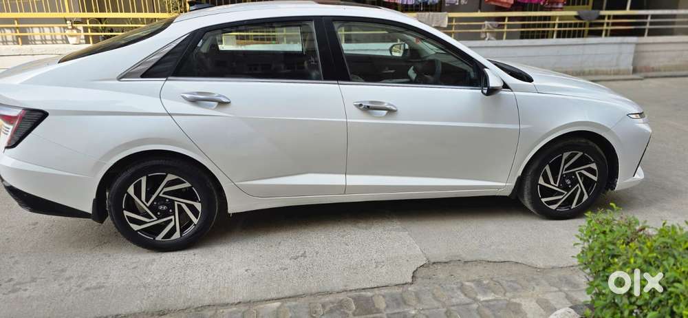 Hyundai Verna 1.5 Sx (o) Vtvt, 2024, Petrol