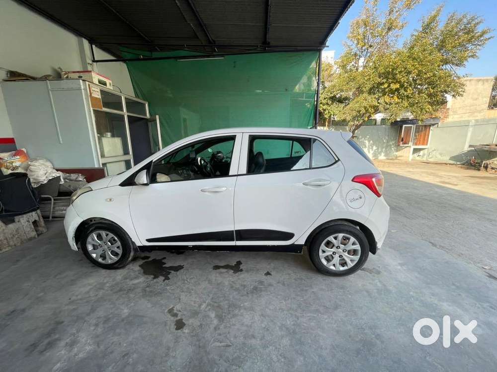Hyundai Grand I10 2013 Diesel Well Maintained