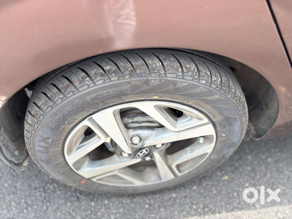 Hyundai Aura Sx Plus Automatic, 2020, Petrol