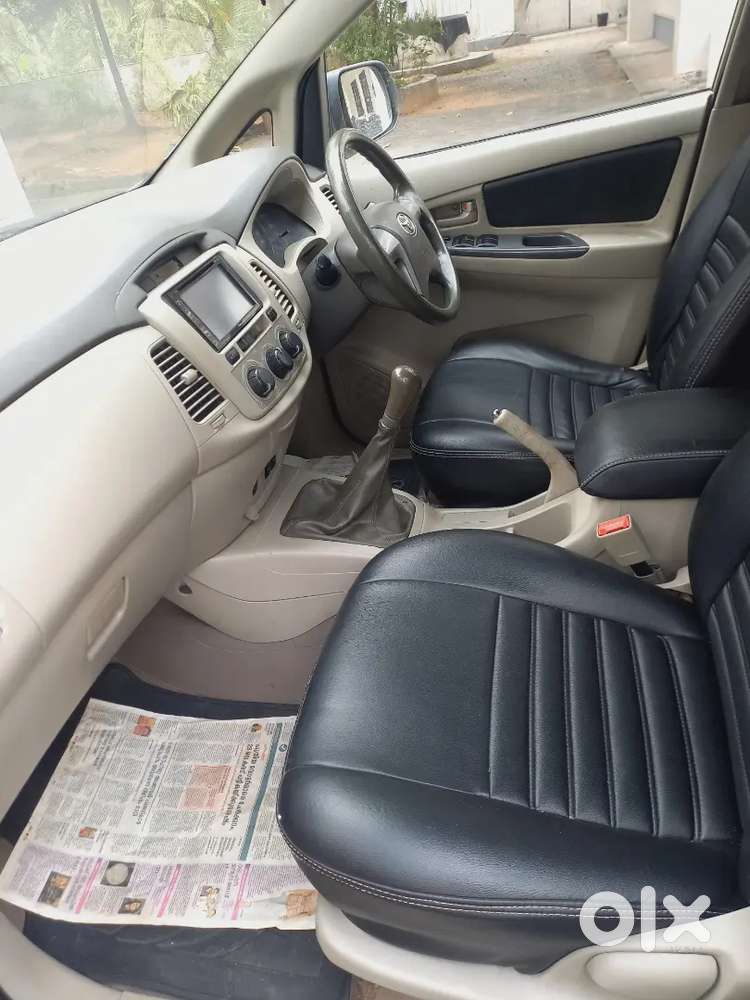 Toyota Innova 2015 Diesel 235000 Km Driven Negotiobl