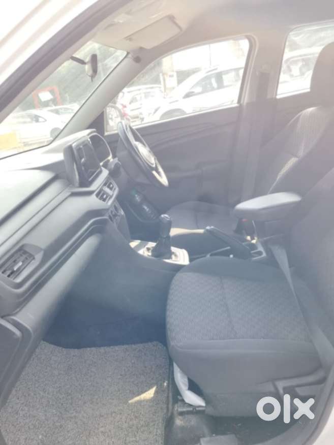 Maruti Suzuki Brezza 1.5 Lxi Cng, 2023, Petrol