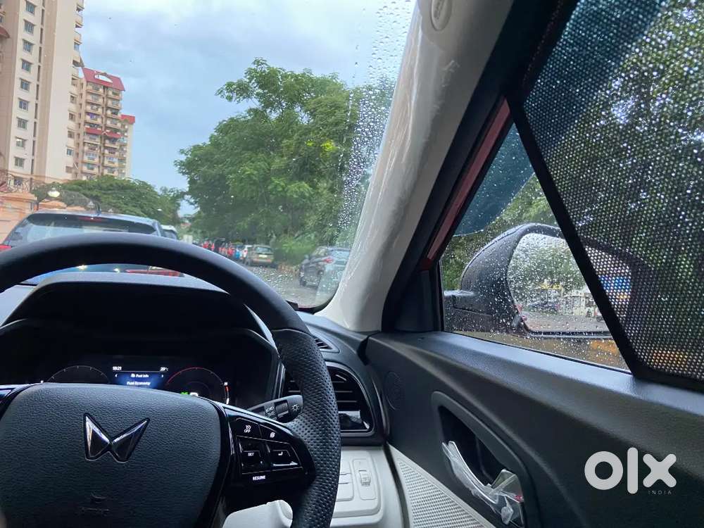 Mahindra Xuv 3xo Revx At 2025 With Panoramic Sunroof