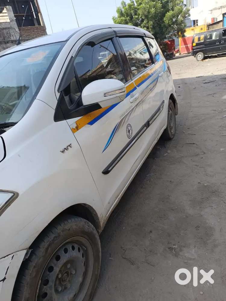 Maruti Suzuki Ertiga Vxi 2018