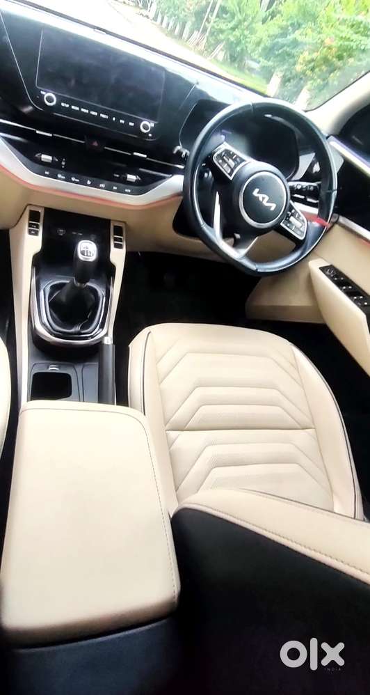 Kia Carens 1.5 Luxury Plus Diesel At 7 Str, 2022, Diesel