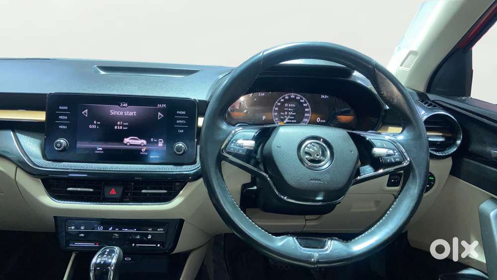 Skoda Slavia 1.0 Tsi Style At, 2022, Petrol