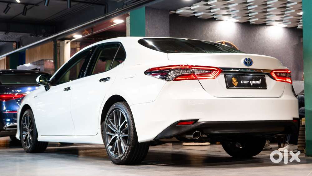 Toyota Camry Hybrid, 2024, Petrol