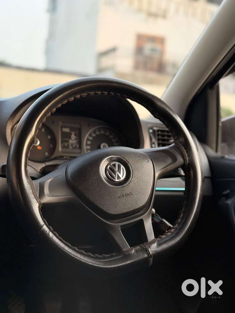 Volkswagen Polo Petrol Comfortline 1.2l, 2016, Petrol