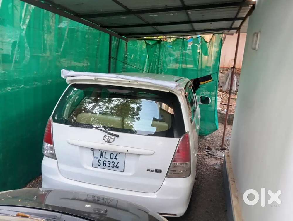 Toyota Innova Police Man Used Vehicle