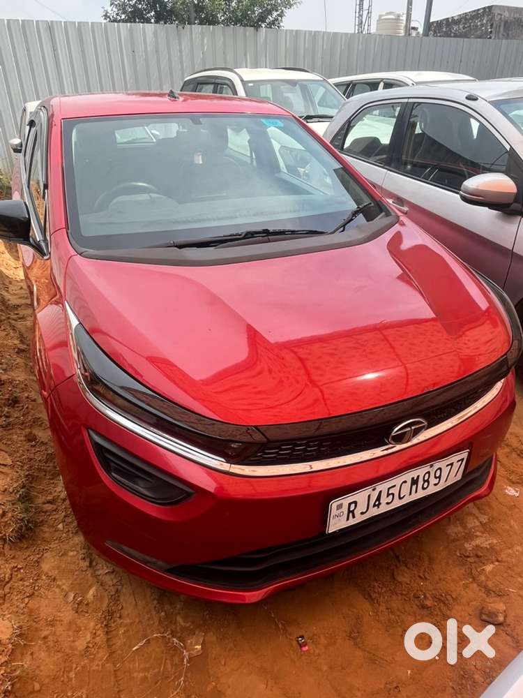 Tata Altroz Xe Petrol 2020