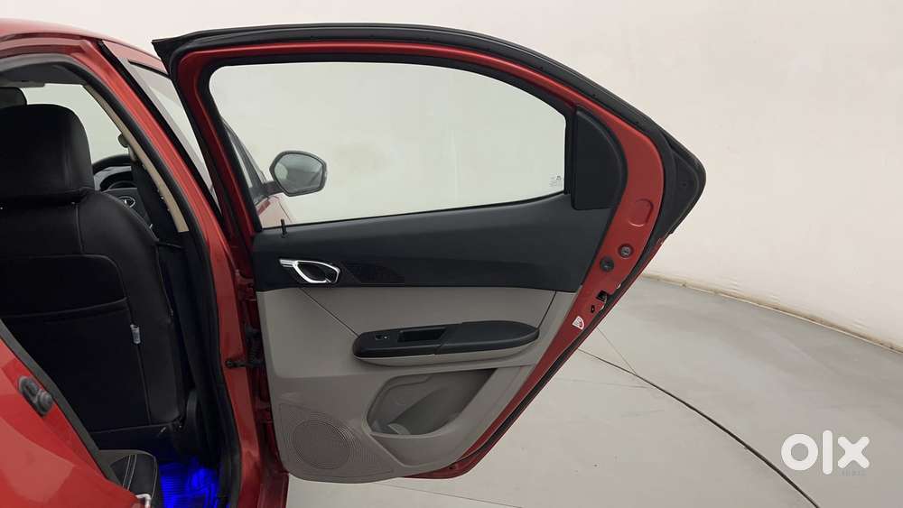 Tata Tiago Xz, 2017, Petrol