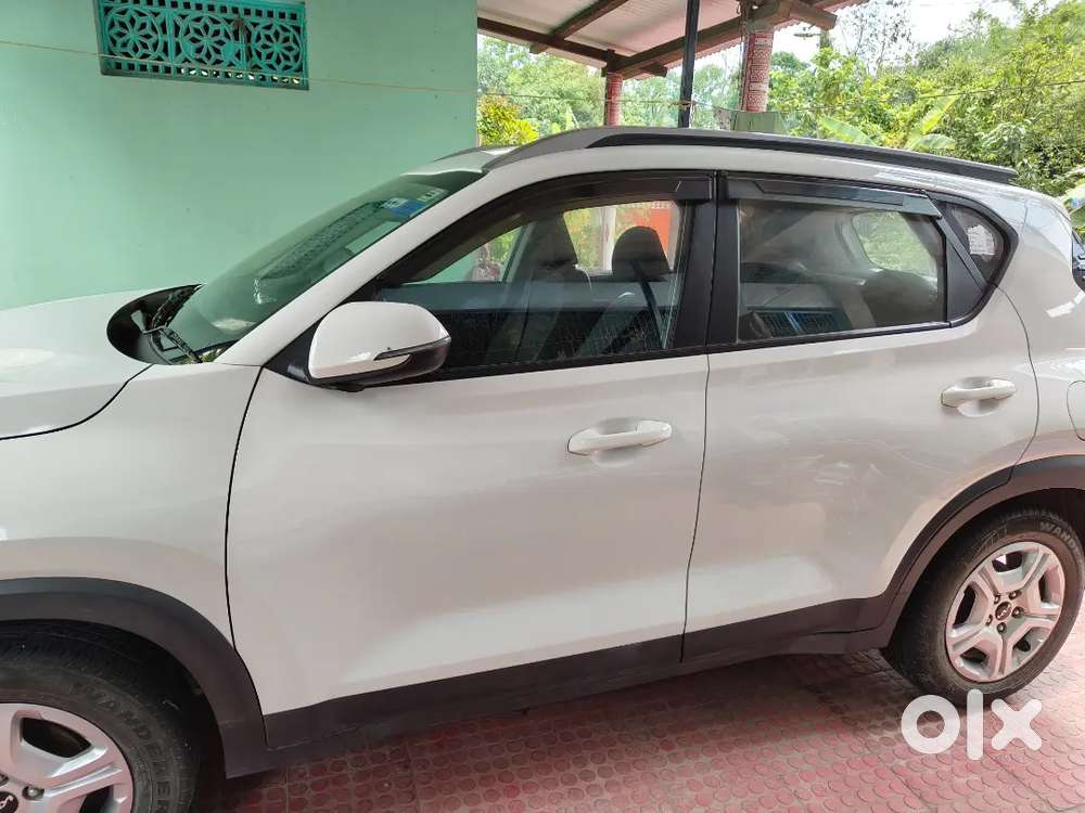 Kia Sonet 1.2 Htk Plus 2023 Car