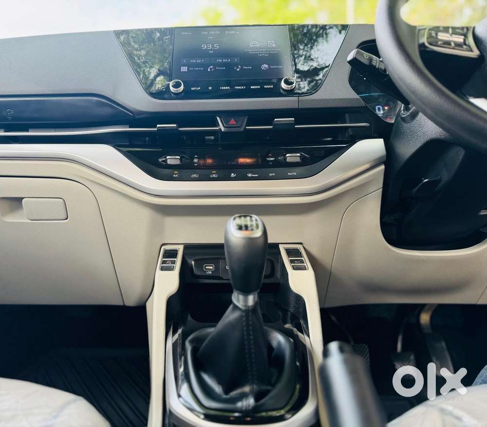 Kia Carens 1.4 Prestige 7 Str, 2024, Petrol