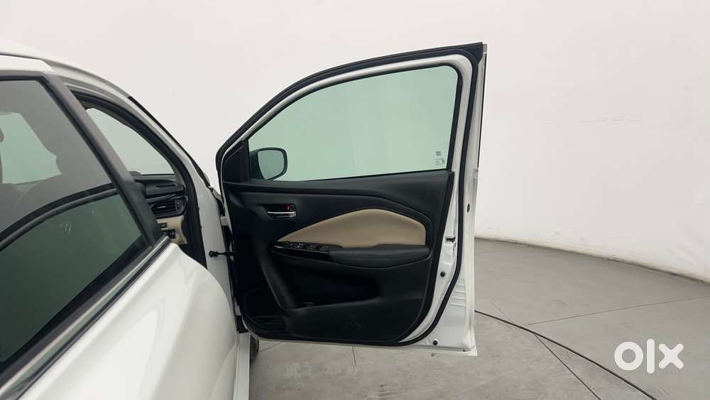 Toyota Glanza 1.2 V Amt, 2024, Petrol