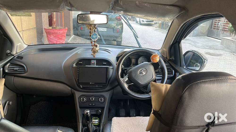 Tata Tigor Xe Petrol 2018
