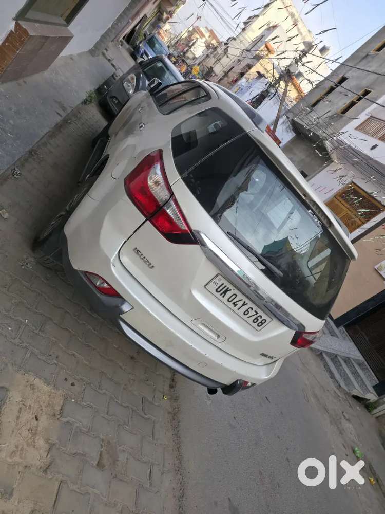 Isuzu Mux Automatic