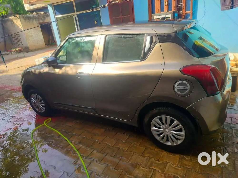 Maruti Suzuki Swift 2018 Petrol 100000 Km Driven