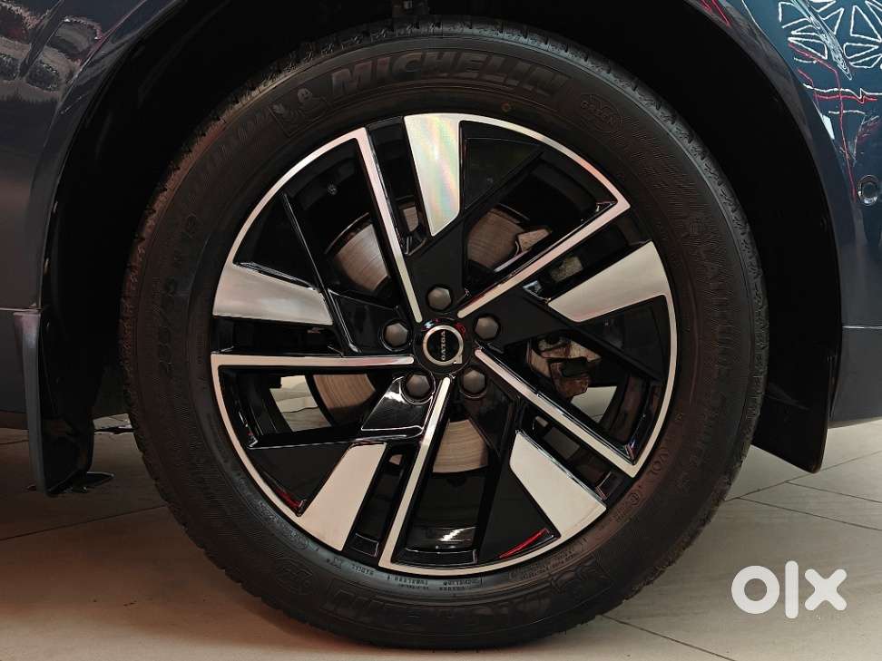 Volvo Xc60 2.0 B5 Ultimate, 2025, Petrol