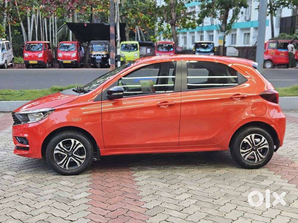 Tata Tiago 1.2 Revotron Xt, 2024, Petrol