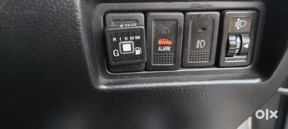 Maruti Suzuki Swift 2017 Cng & Hybrids 50000 Km Driven