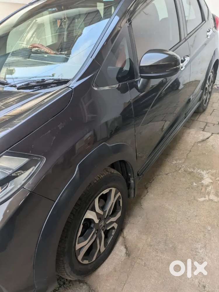 Dealer Service Sparingly Used Honda Wr-v 2018 Diesel 40000 Km Driven