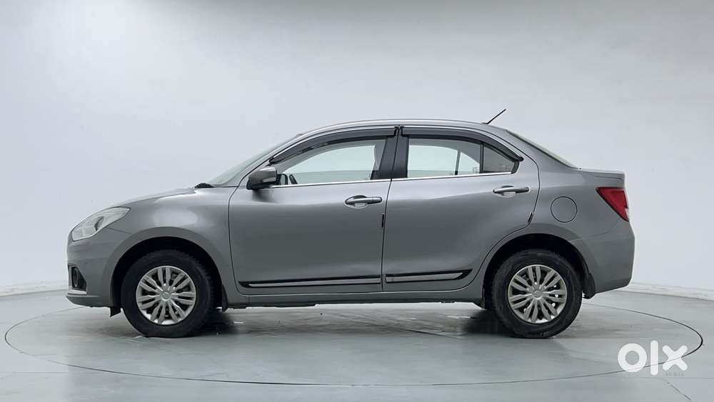 Maruti Suzuki Dzire Vxi Ags, 2021, Petrol